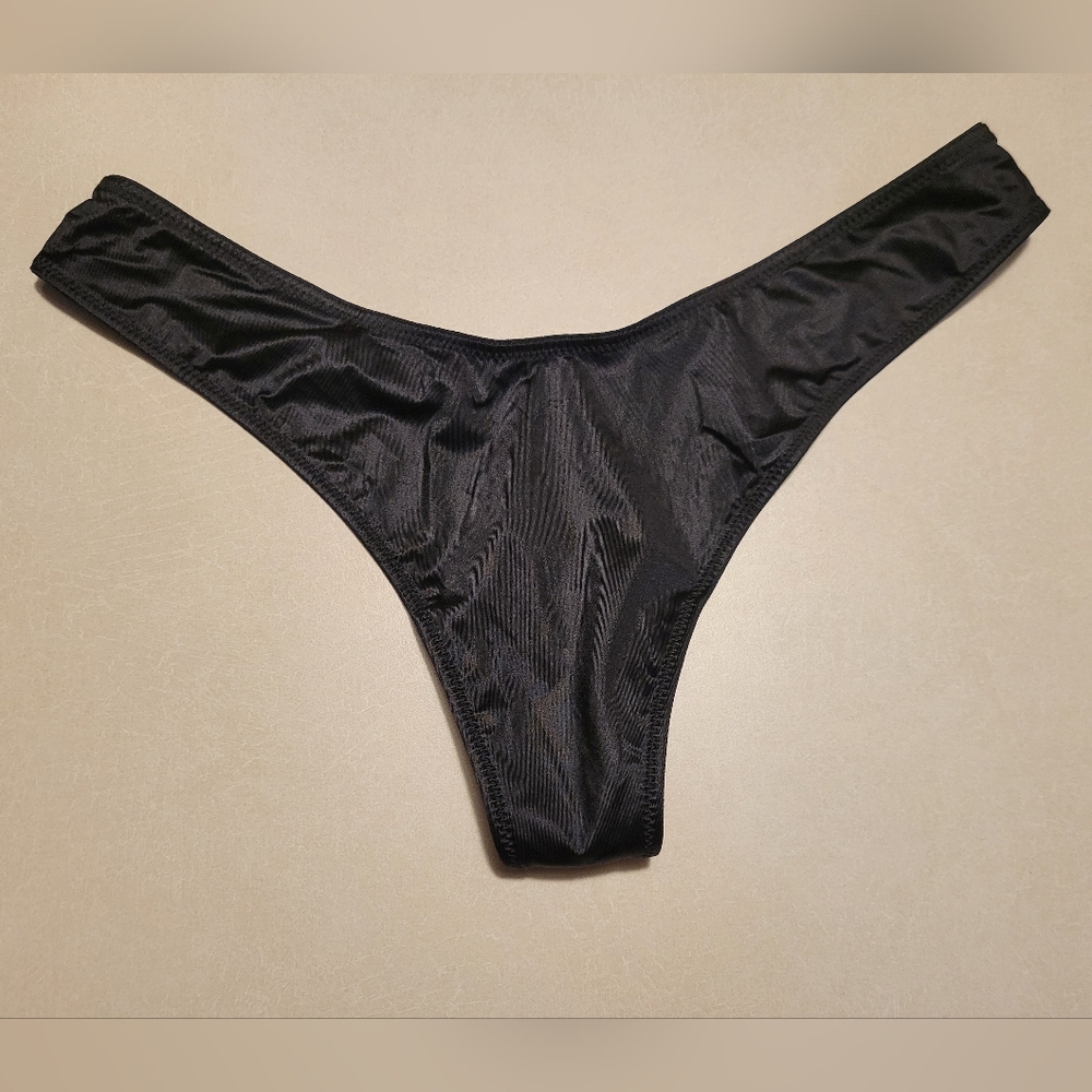 Victoria's Secret High-leg Thong